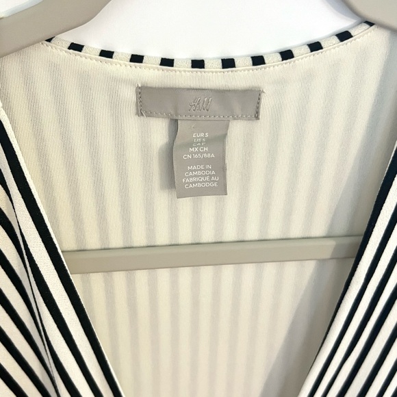 H&M striped midi wrap dress, with balloon sleeves, S - Picture 6 of 7